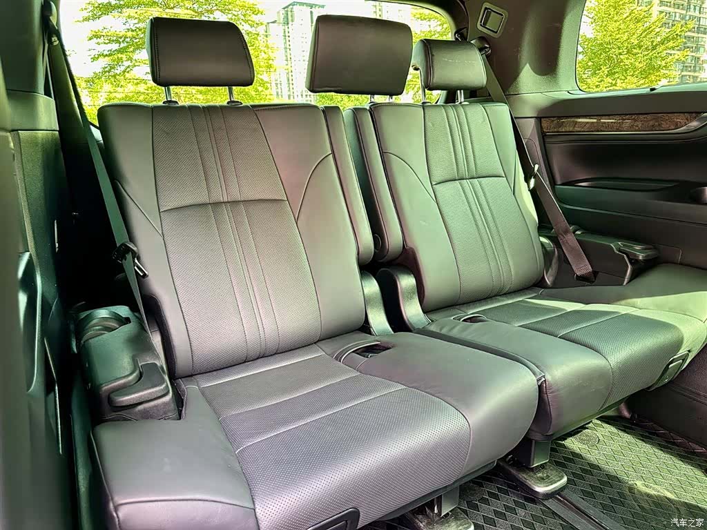 Toyota Vellfire, 2019 15