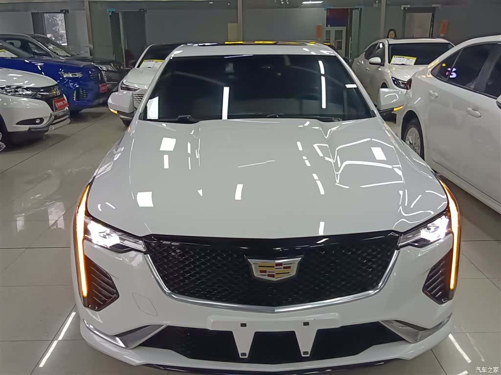 Cadillac CT4, 2022 3