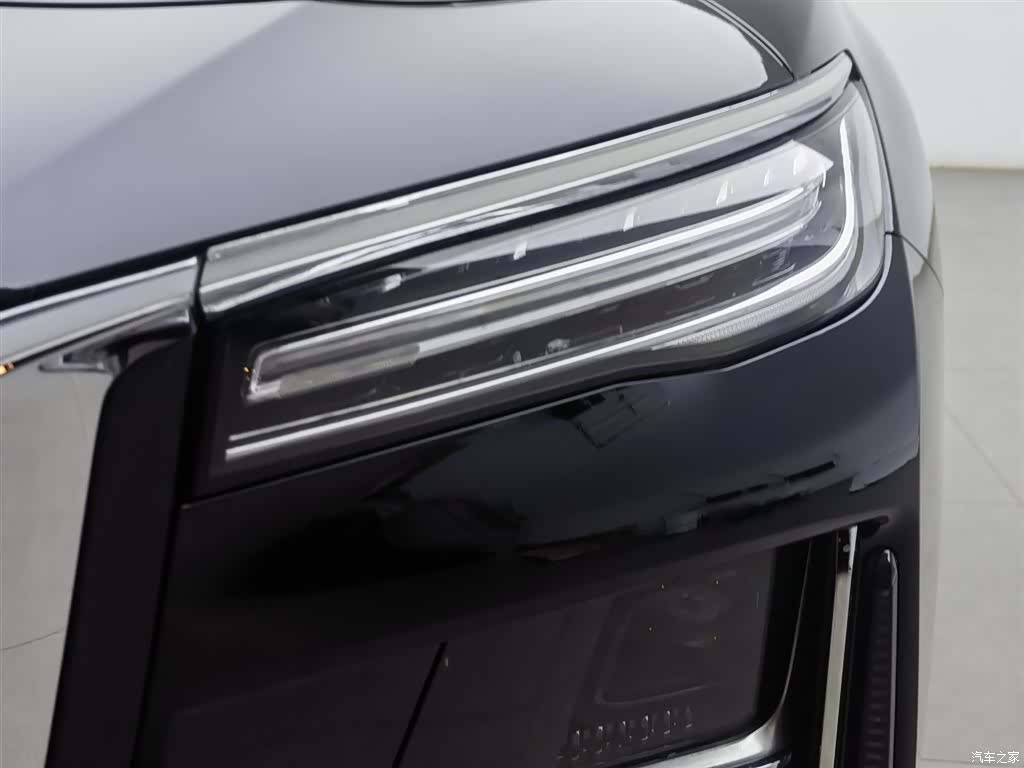 Hongqi H5, 2023 7