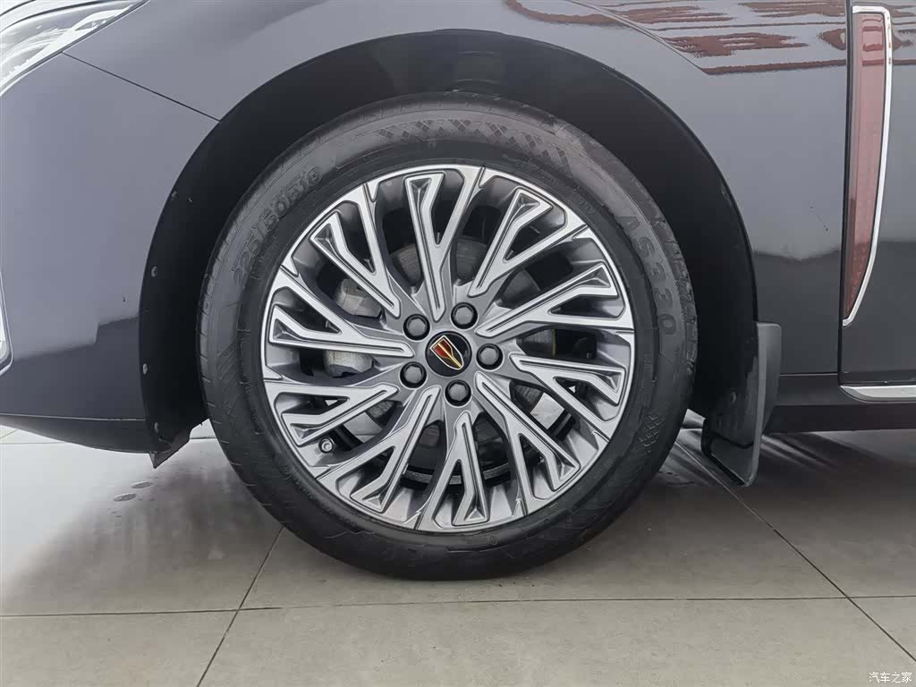 Hongqi H5, 2023 17