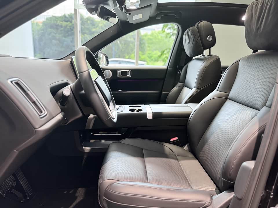 Li Auto Ideal L6