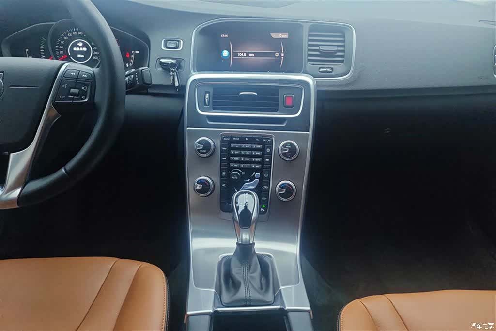 Volvo S60, 2019 16
