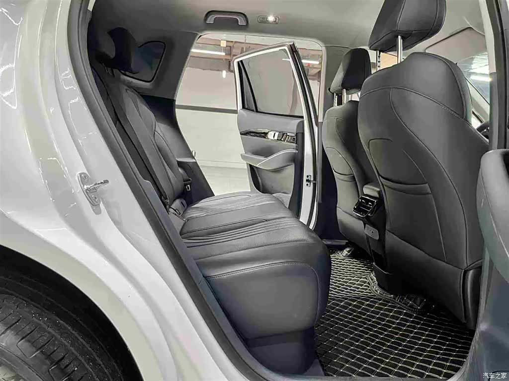 Geely Galaxy E5, 2025 14