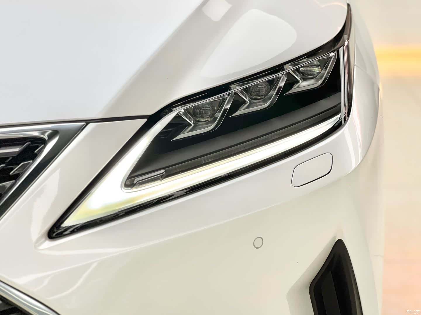 Lexus RX, 2022 16
