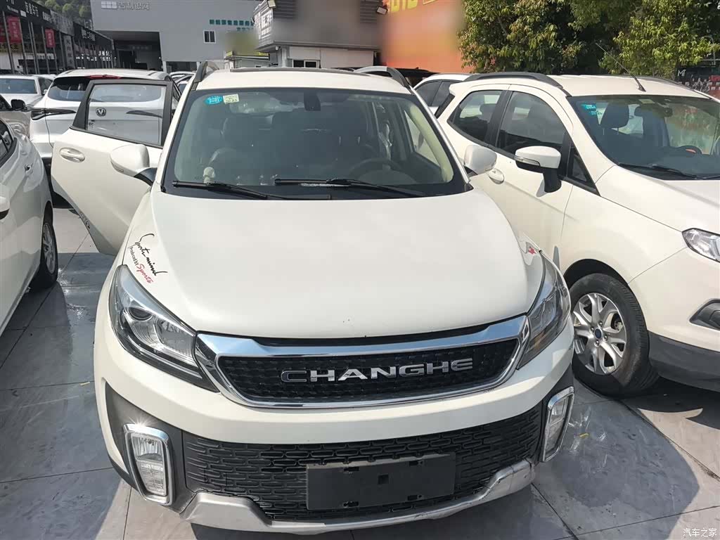 BAIC Q35, 2017 3