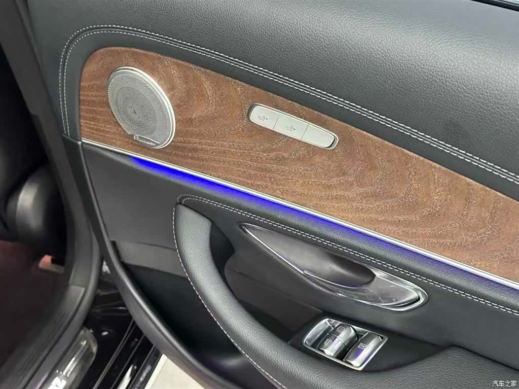 Mercedes-Benz E-Class, 2021 28