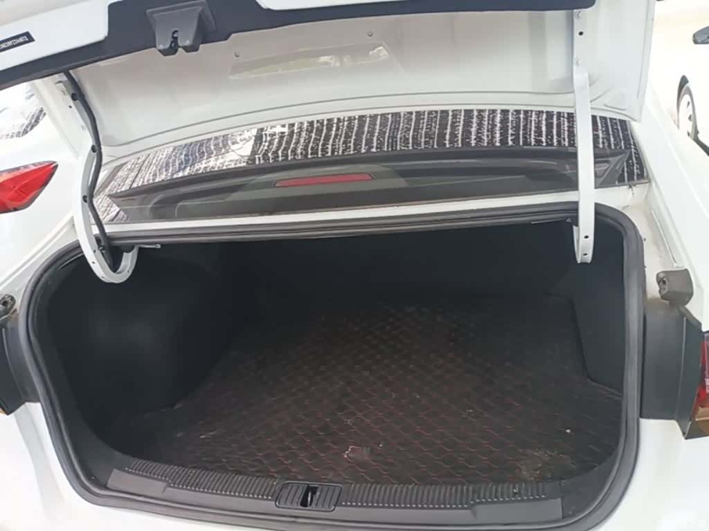 Roewe i5, 2023 19