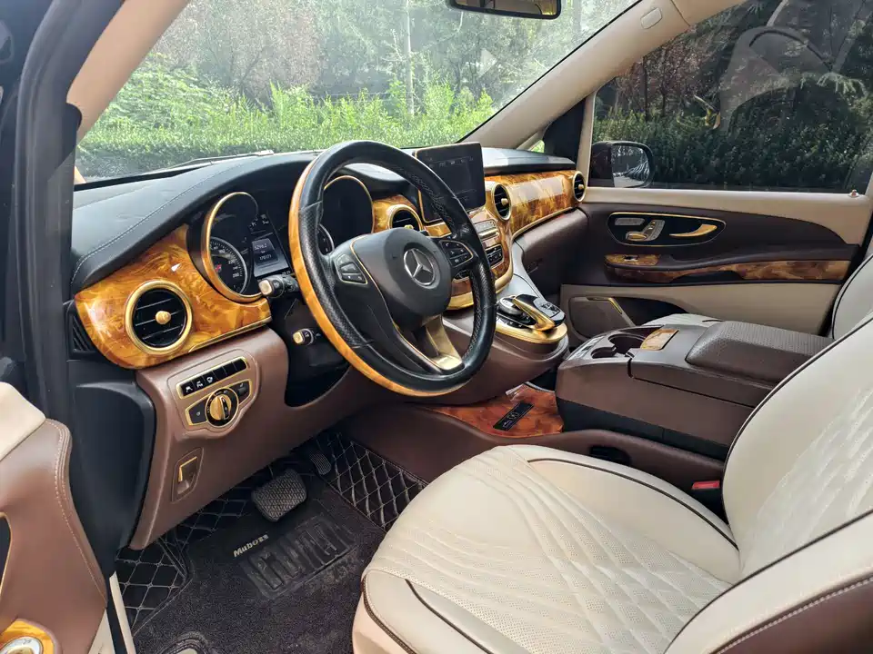 Mercedes-Benz V-class Mercedes-Benz V-class