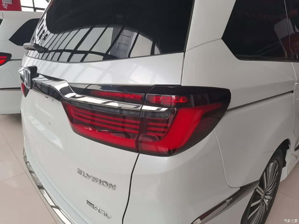 Honda Elysion, 2024 8