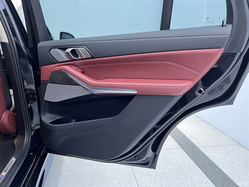 BMW X5, 2024 27