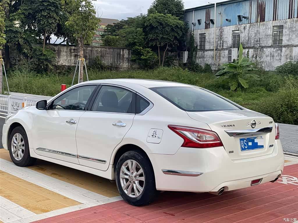 Nissan Teana, 2014 4