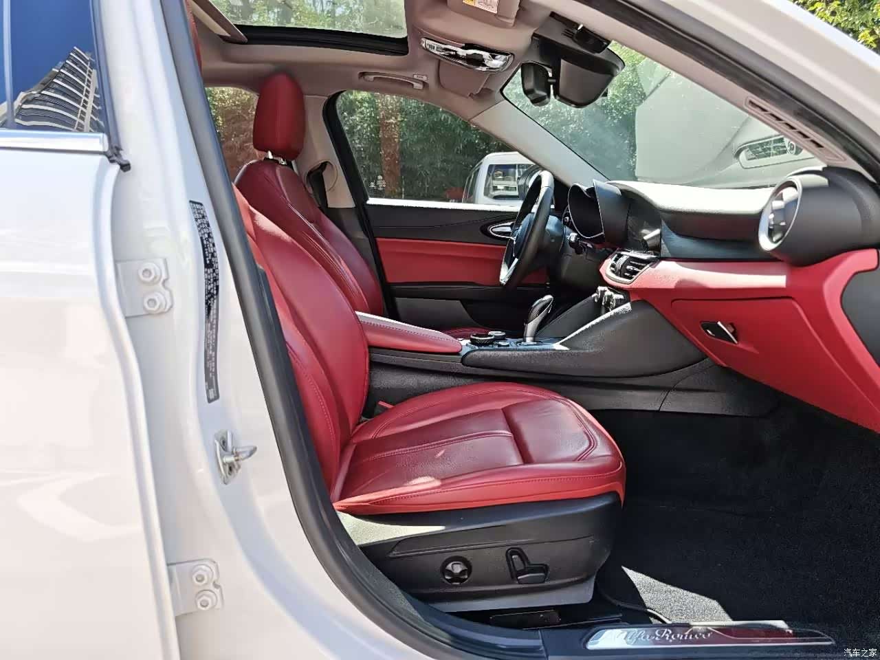 Alfa Romeo Giulia, 2017 11