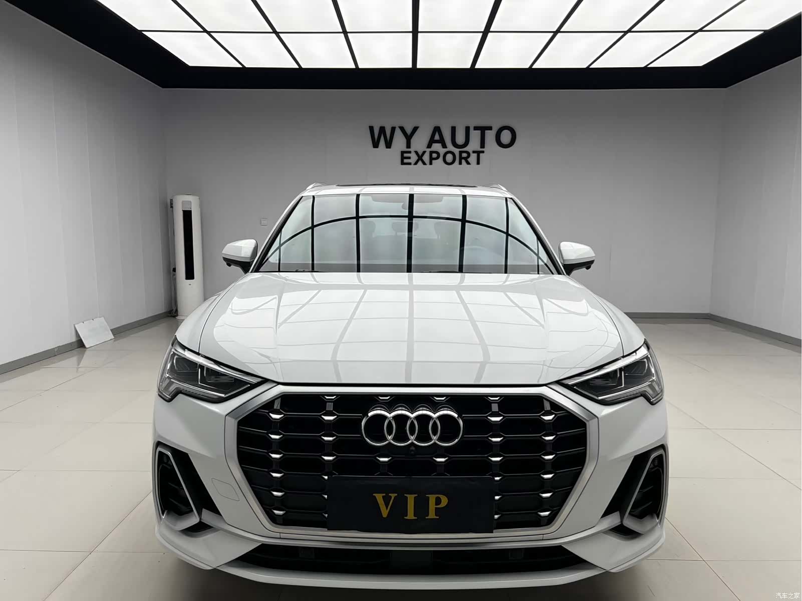 Audi Q3, 2022 2