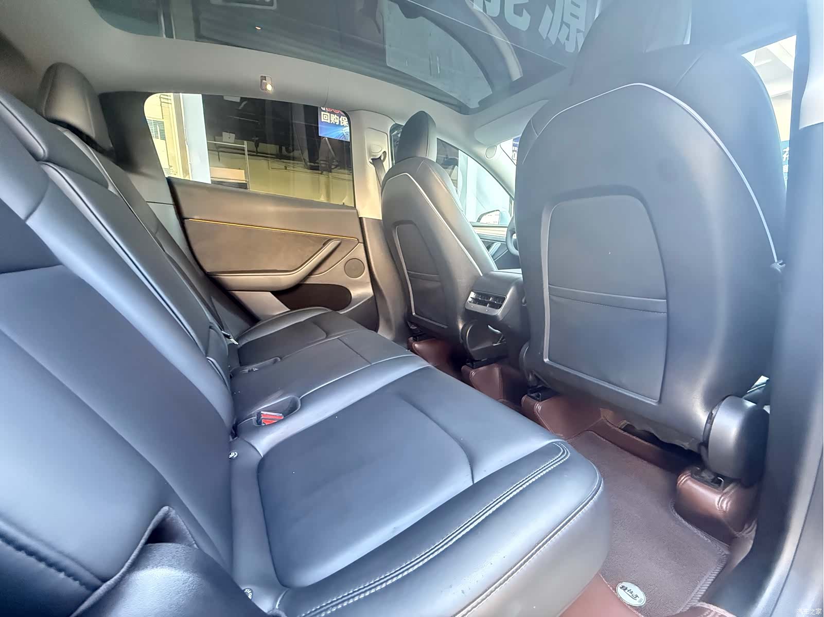 Tesla Model Y, 2021 11