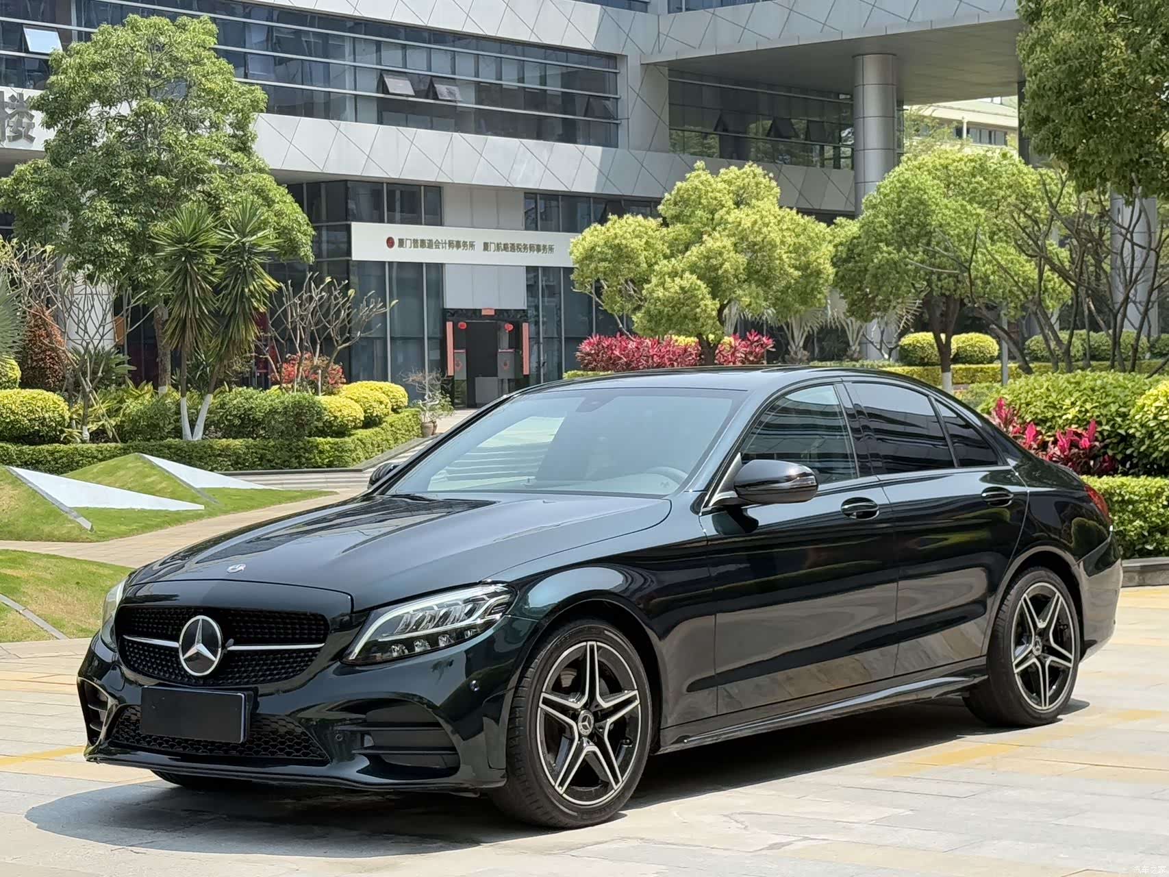 Mercedes-Benz C-Class, 2020 1