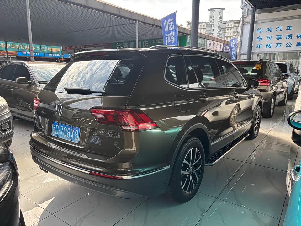 Volkswagen Tiguan L