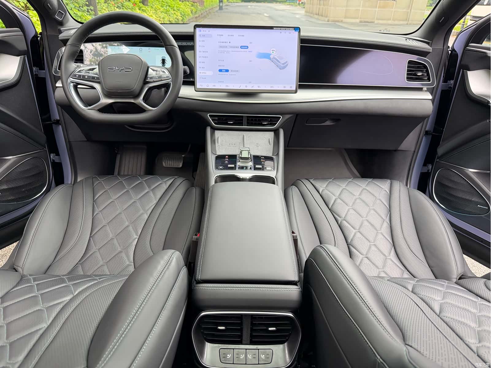 BYD HiAce, 2024 все фото