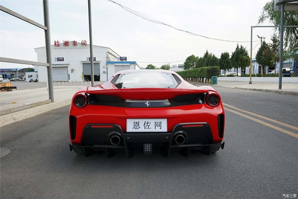 Ferrari 488, 2019 14