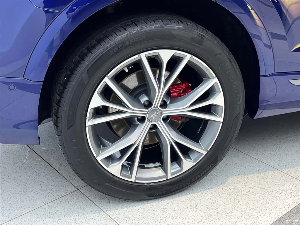 Audi Q8, 2020 9