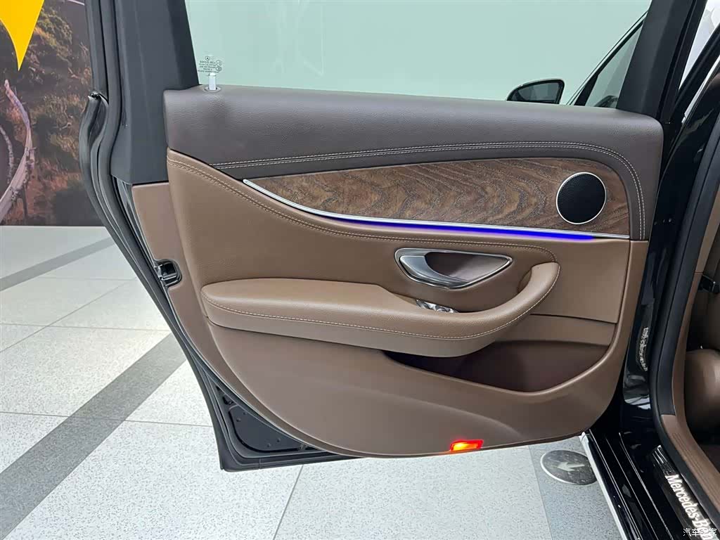 Mercedes-Benz E-Class, 2023 24