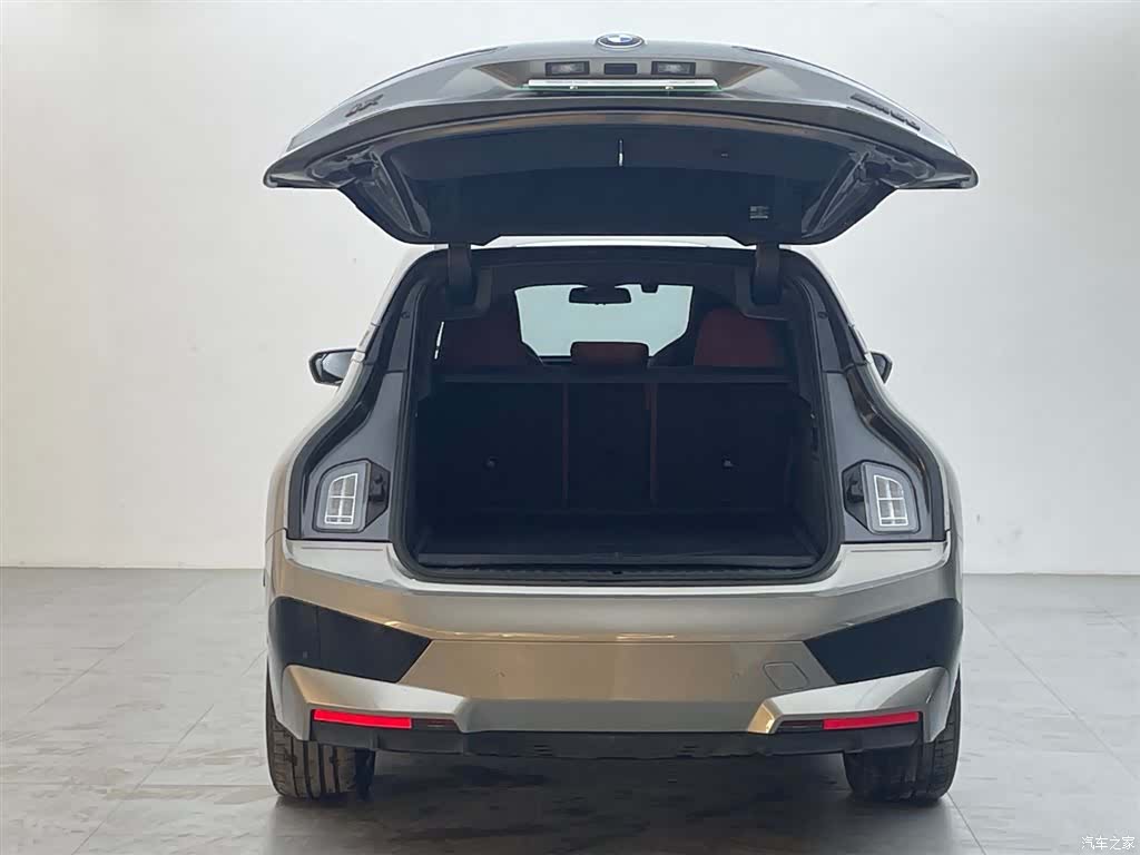 BMW iX, 2022 6