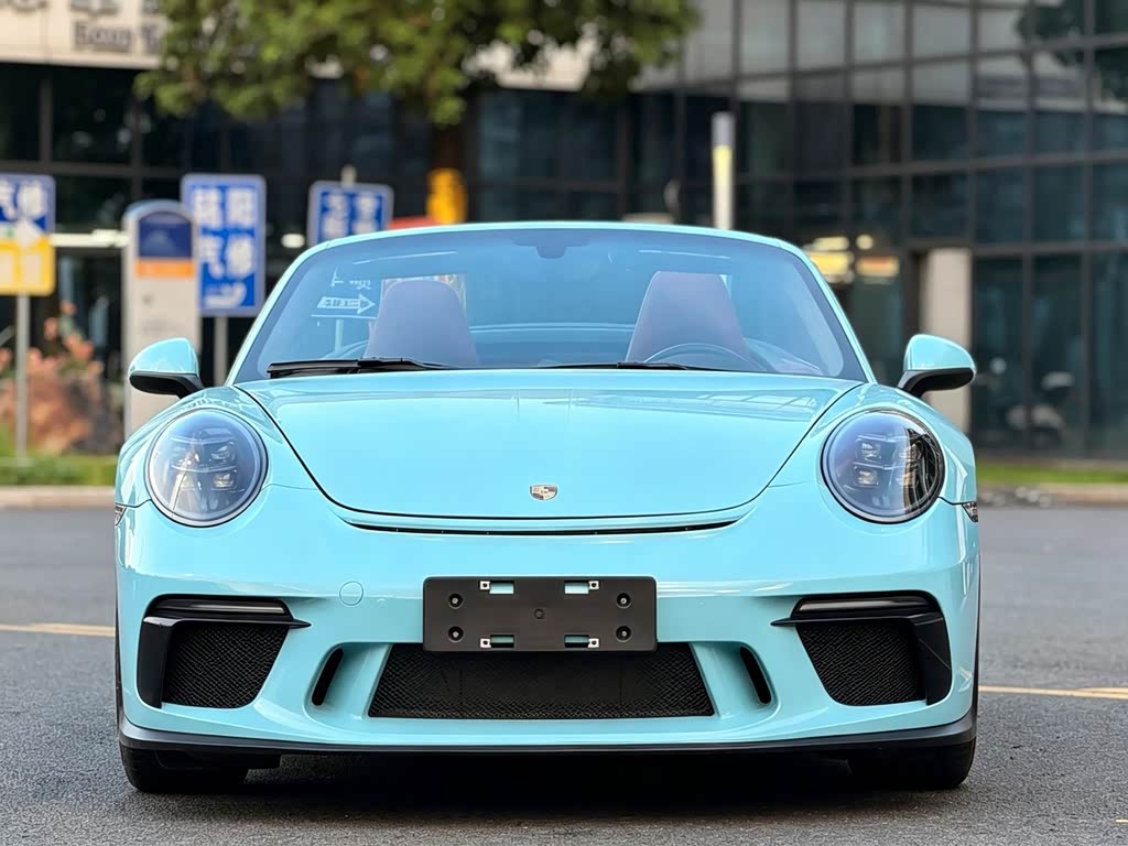 Porsche 911
