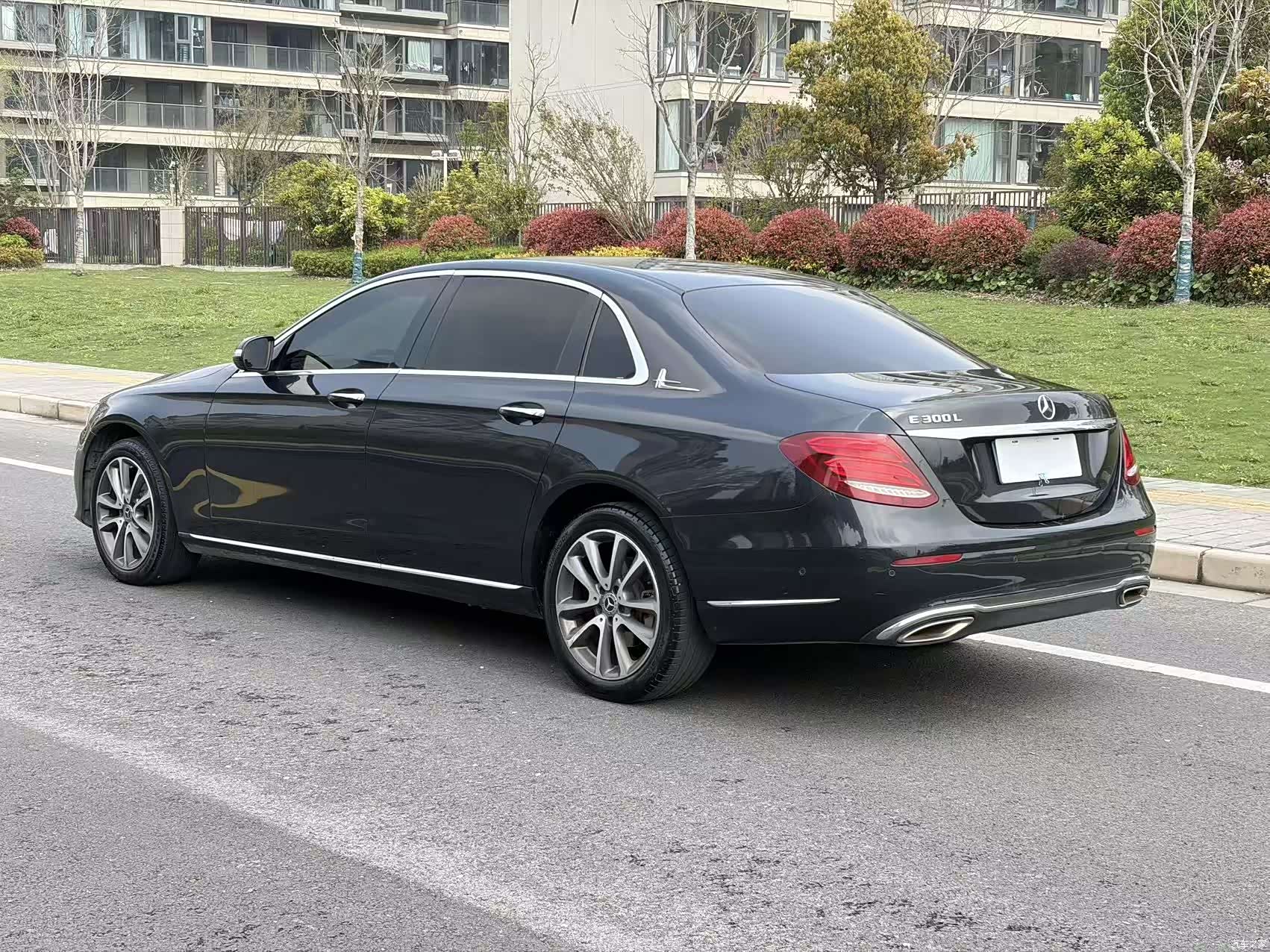 Mercedes-Benz E-Class, 2019 6