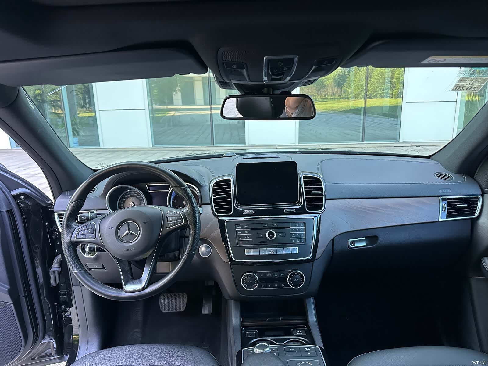Mercedes-Benz GLE, 2018 9