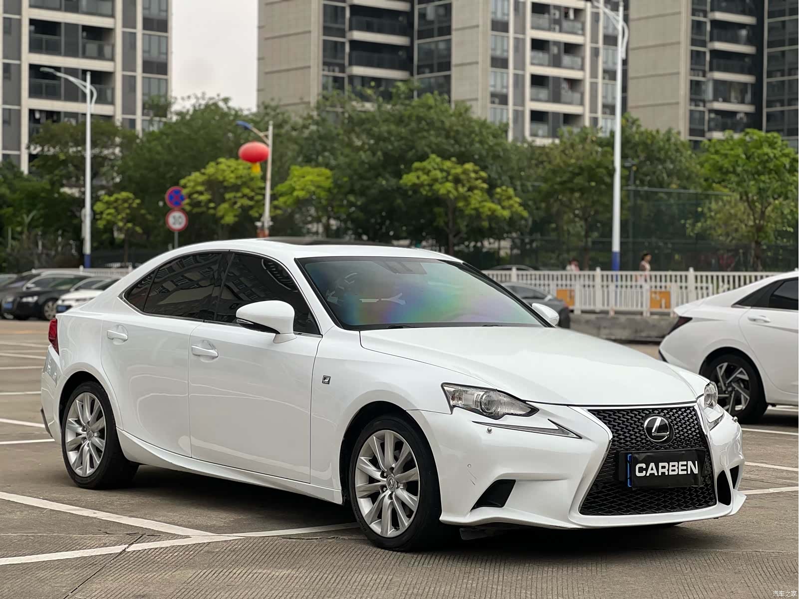Lexus IS, 2013 3