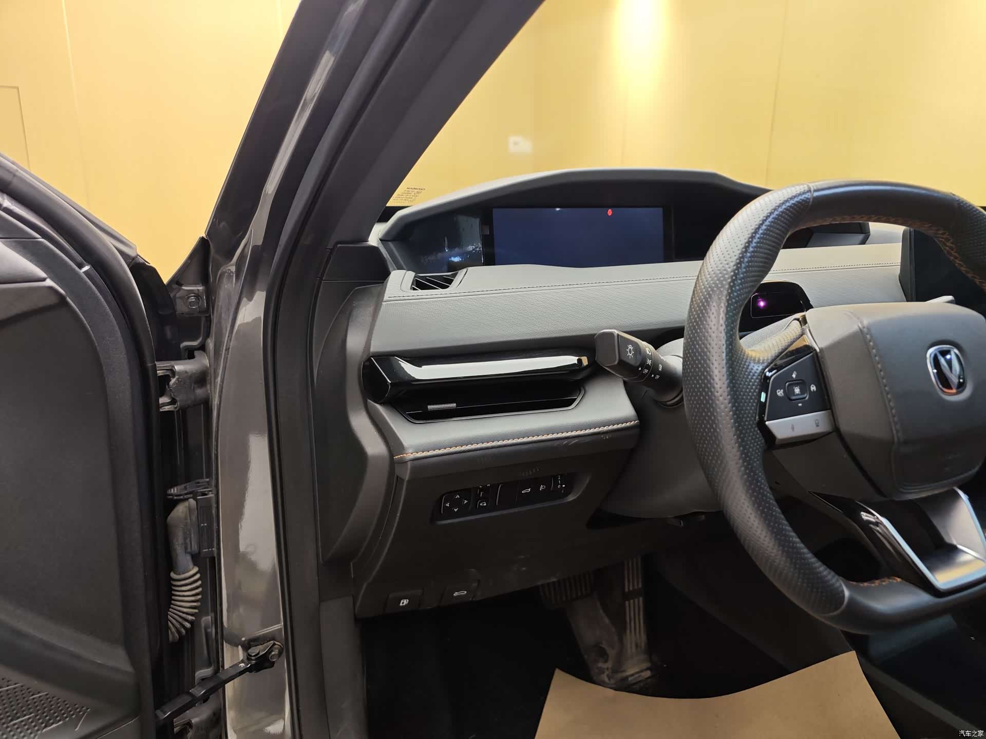 Changan UNI-V, 2022 12