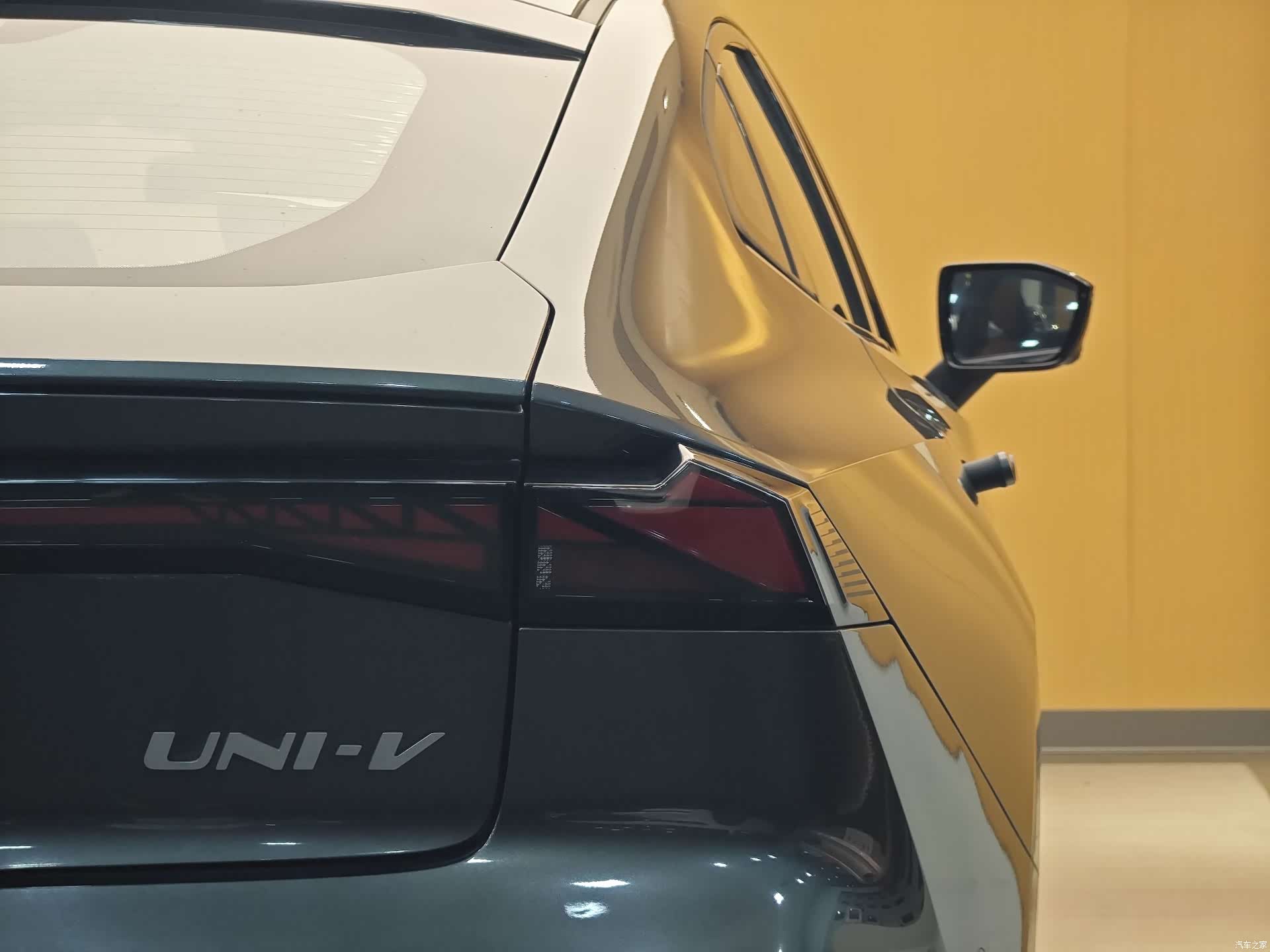 Changan UNI-V, 2022 28