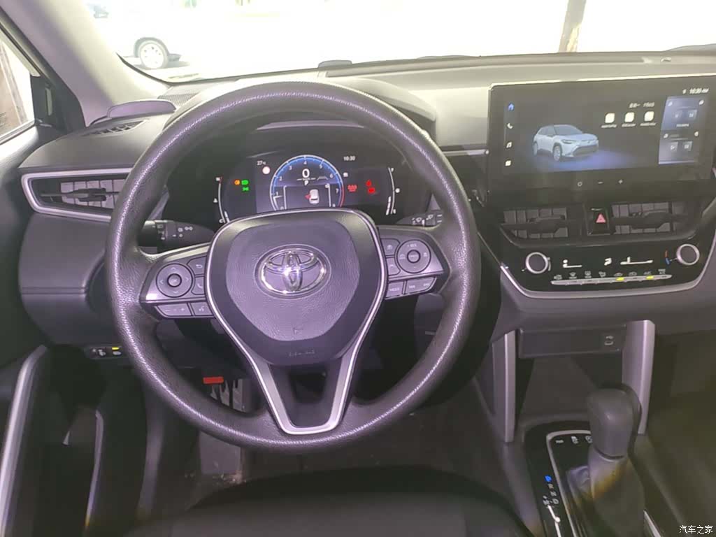 Toyota Frontlander, 2024 11