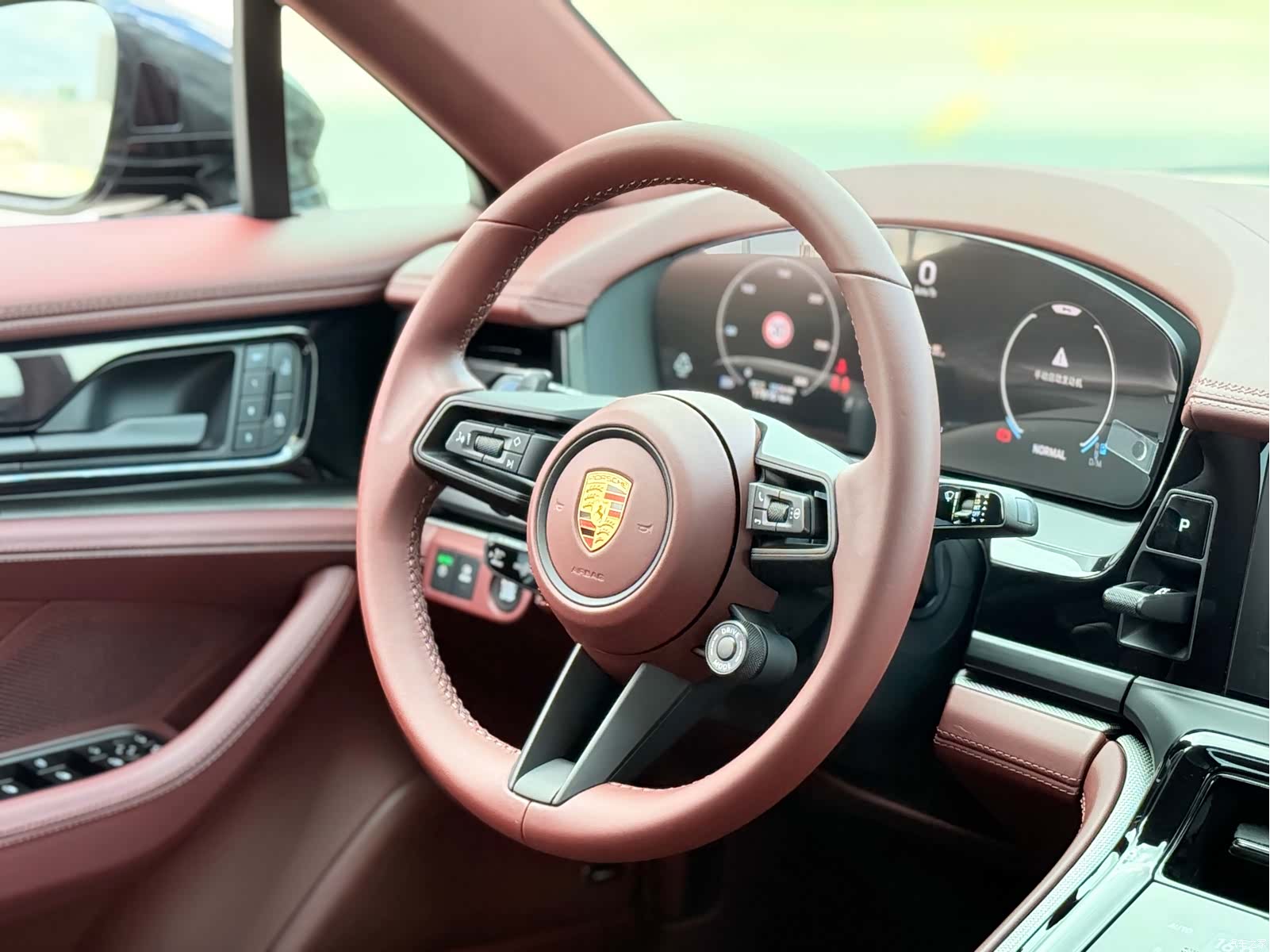 Porsche Panamera, 2025 9