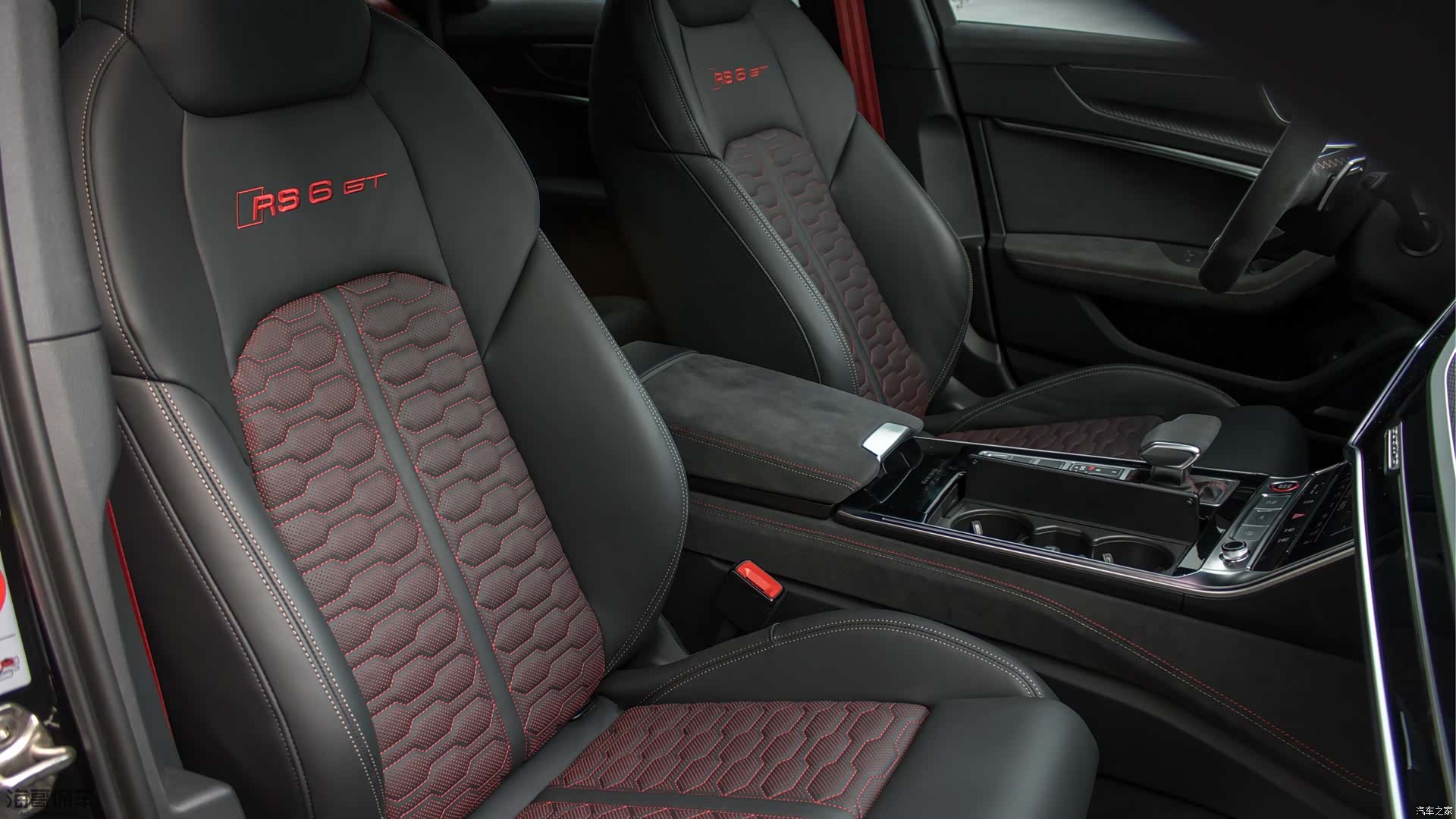 Audi RS, 2025 15