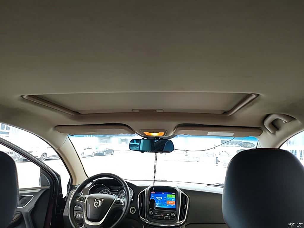 Wuling 560, 2016 18