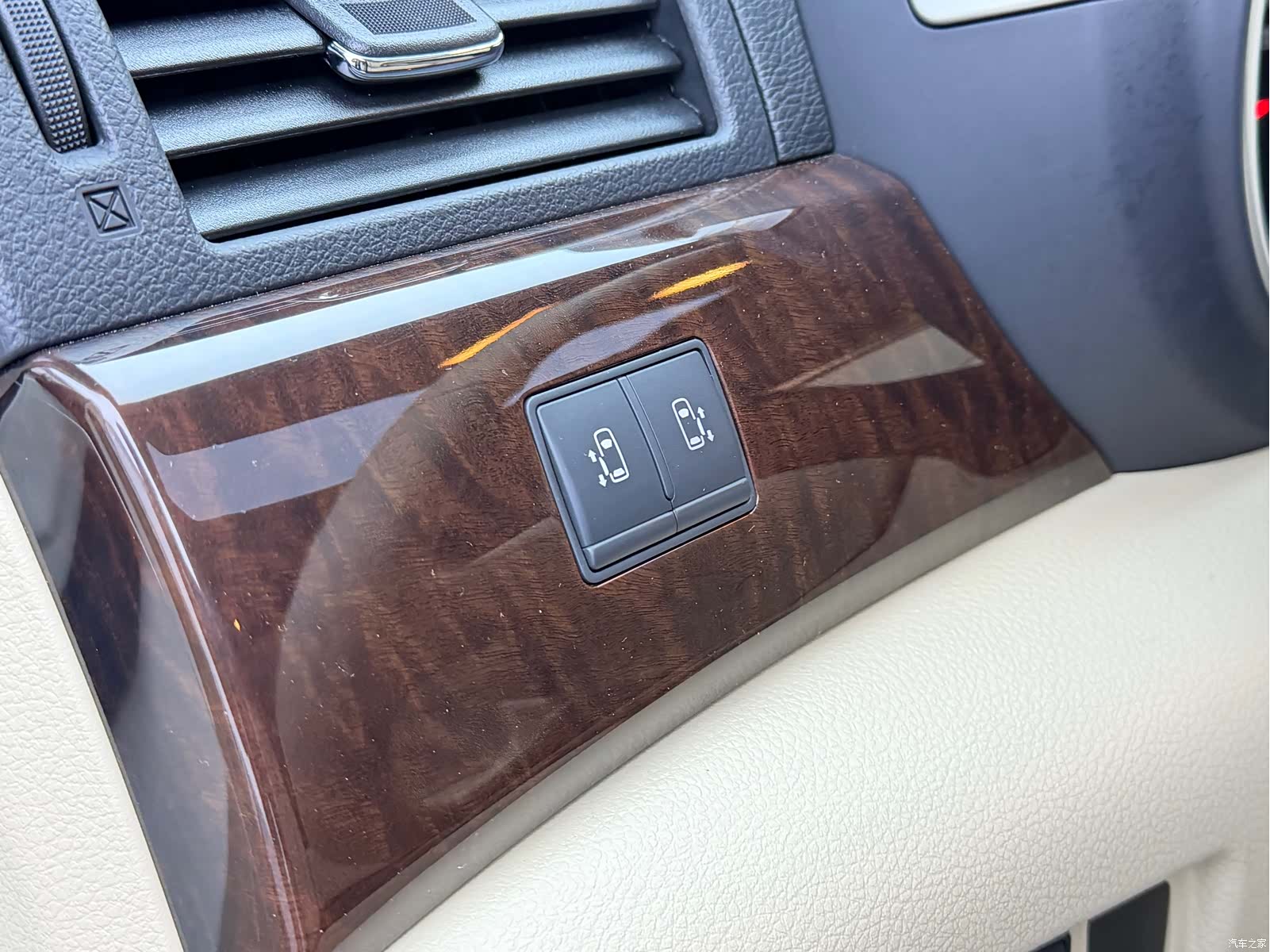 Nissan SL, 2017 15