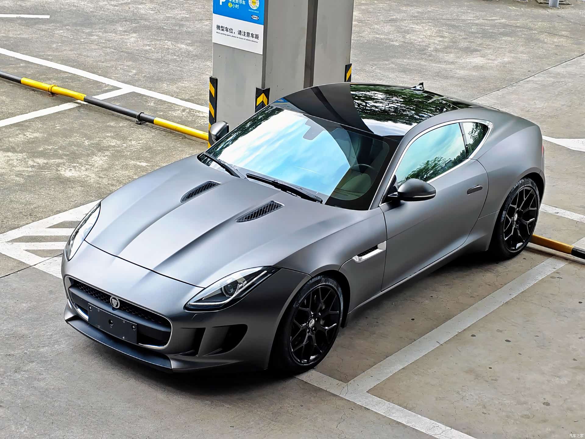 Jaguar F-TYPE, 2017 6
