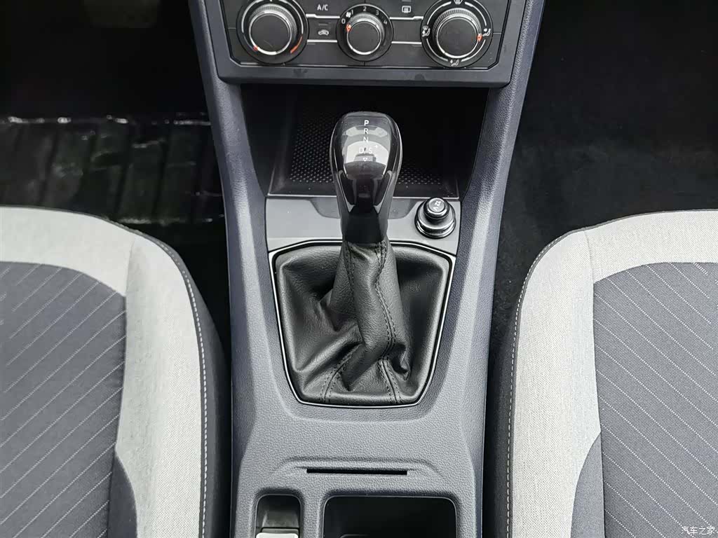 Volkswagen Tharu, 2024 13