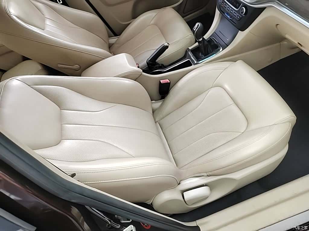 Geely Emgrand, 2017 25