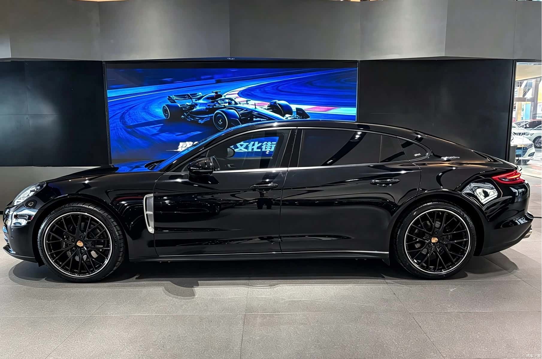 Porsche Panamera, 2020 3