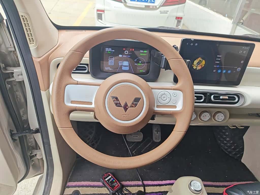 Wuling MINIEV, 2024 11