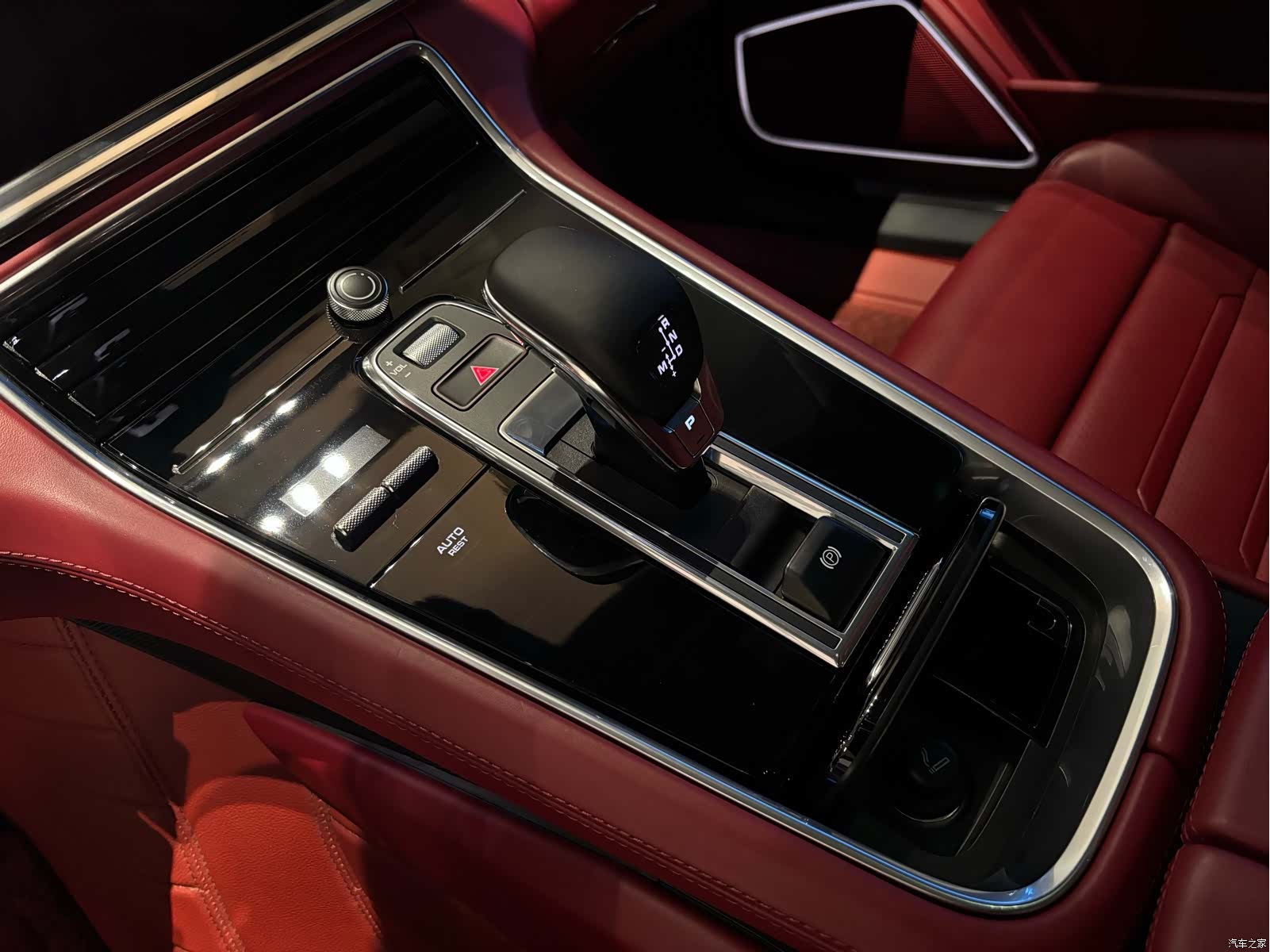 Porsche Panamera, 2020 9