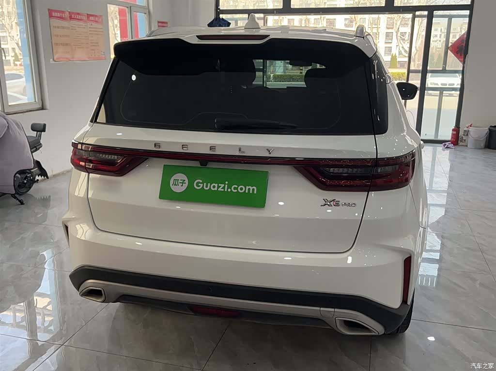 Geely X6, 2024 13