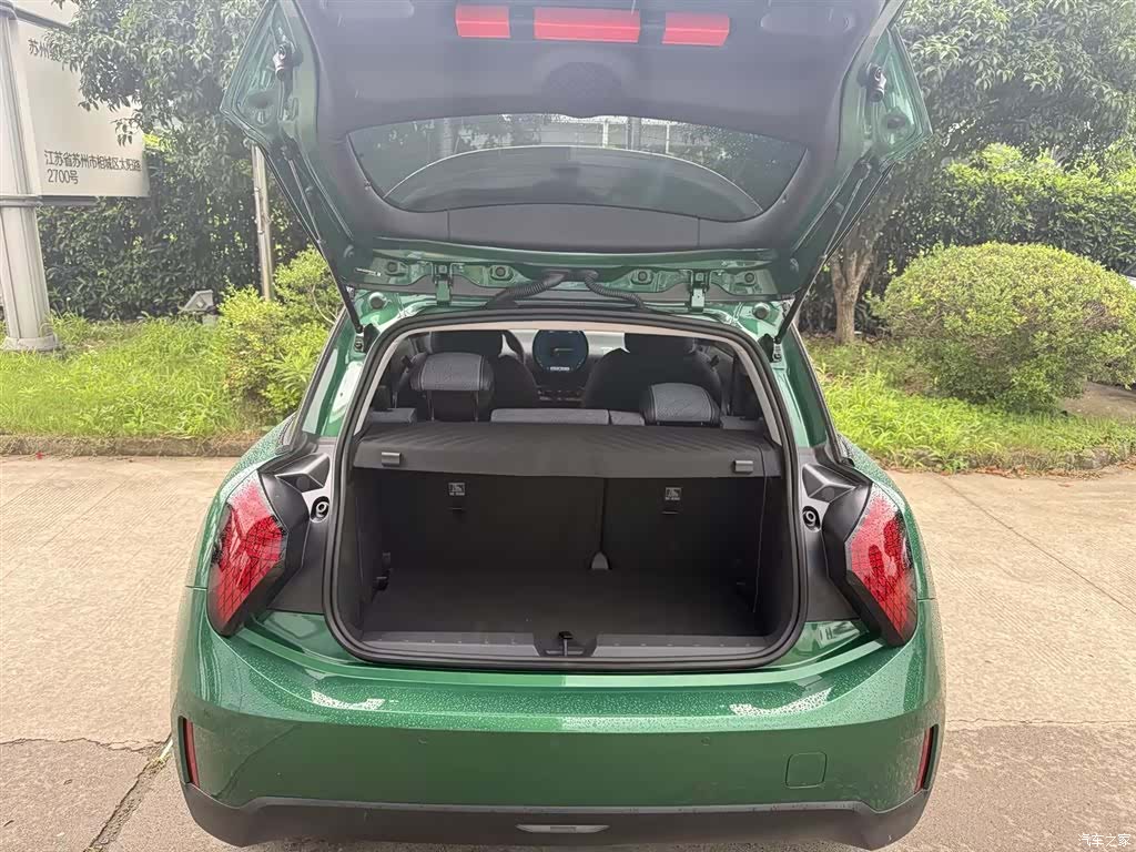 Mini Cooper, 2025 9
