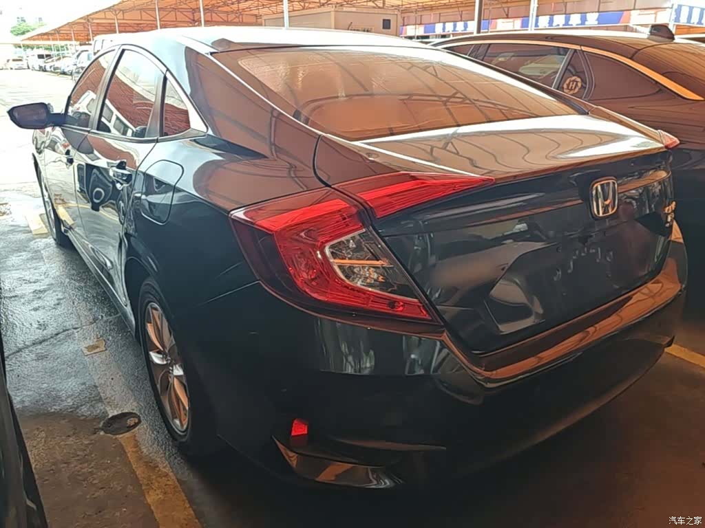 Honda Civic, 2018 все фото