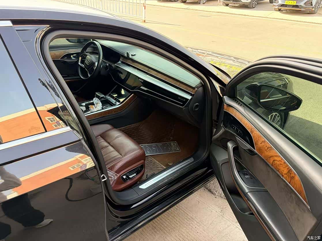 Audi A8L, 2019 7