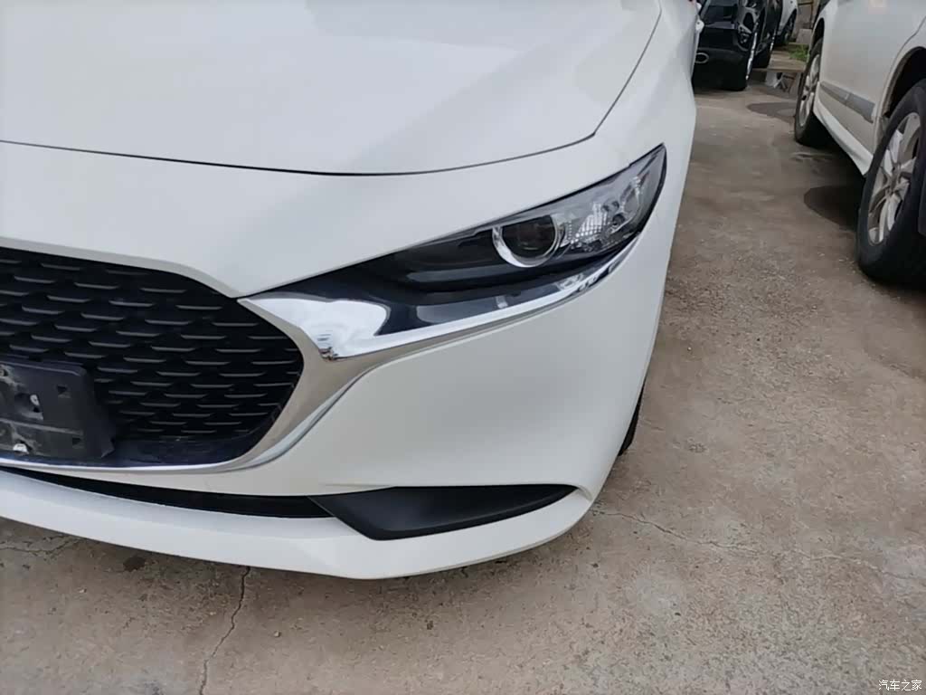 Mazda Mazda3, 2022 24