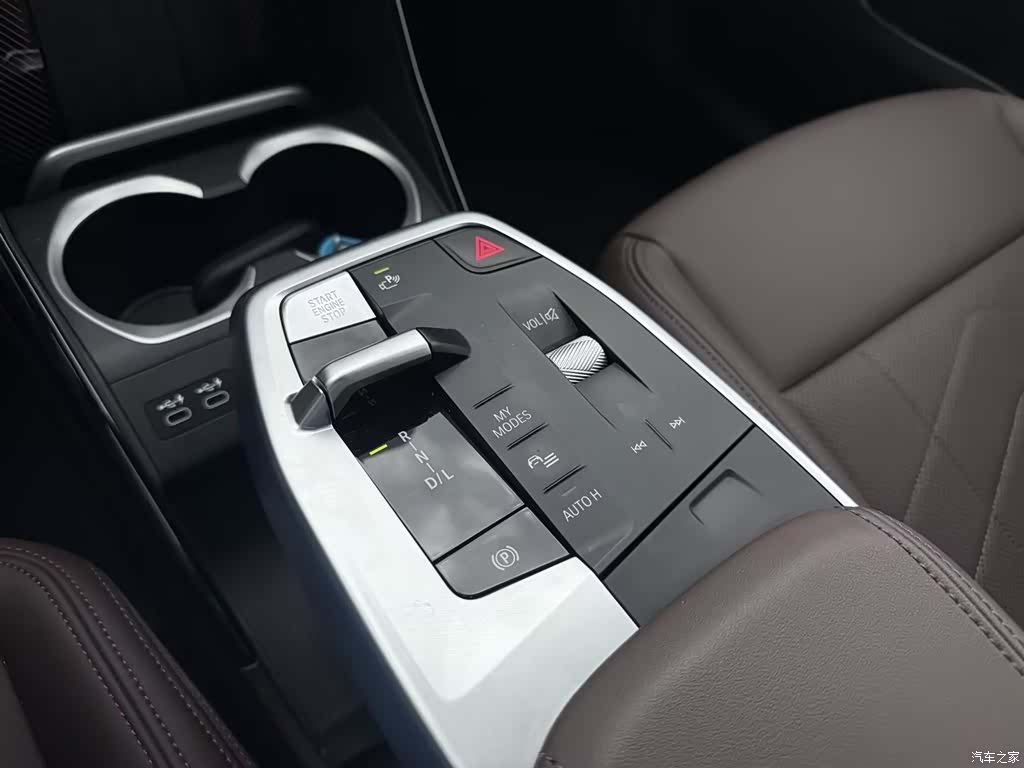 BMW X1, 2025 15