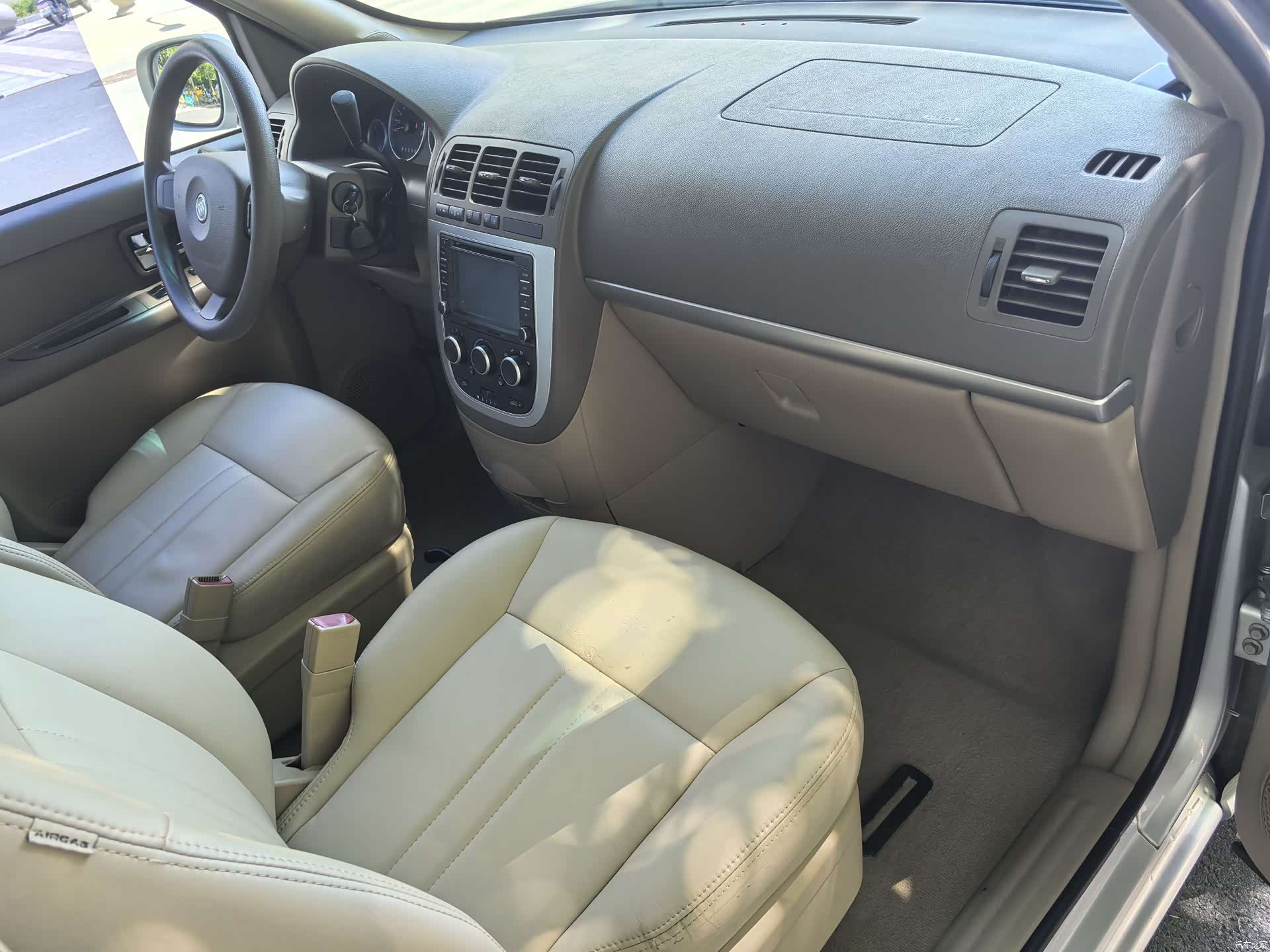 Buick GL8, 2014 11