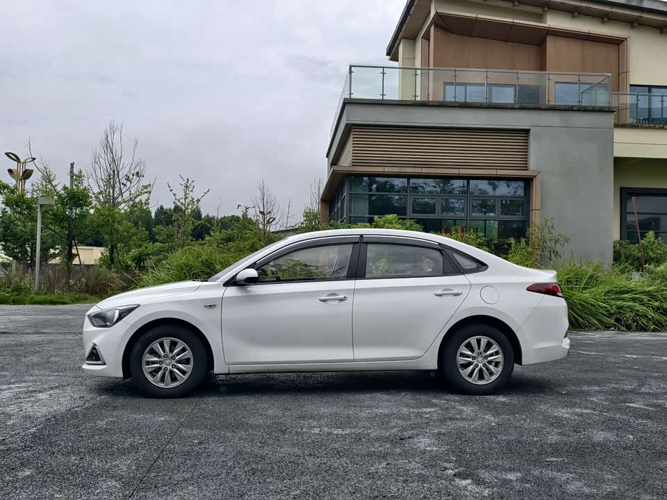 Hyundai Yuedong